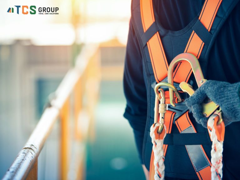 Quy trình kiểm tra dây cứu sinh thẳng đứng kết hợp bộ hãm rơi ngã kiểu trượt